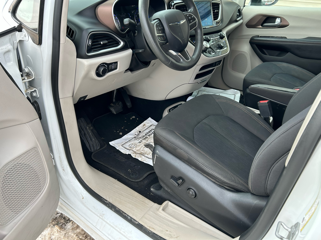 Chrysler Pacifica Touring 2017