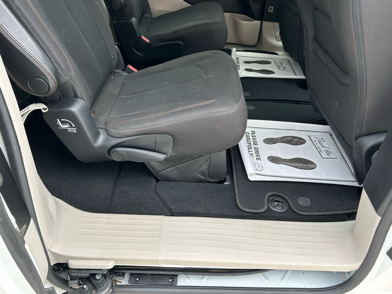 Chrysler Pacifica Touring 2017