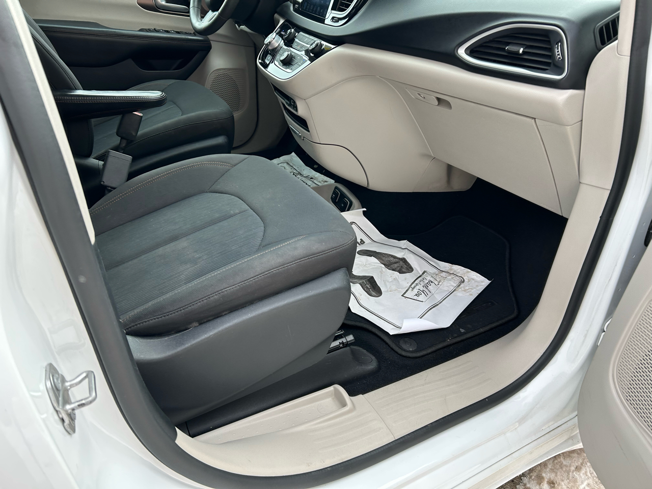 Chrysler Pacifica Touring 2017