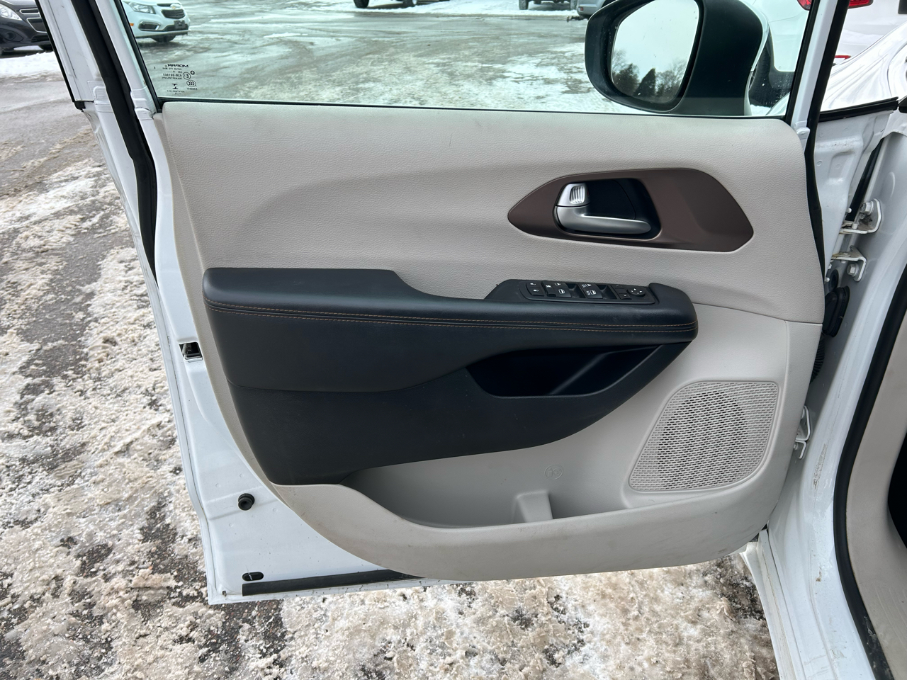 Chrysler Pacifica Touring 2017