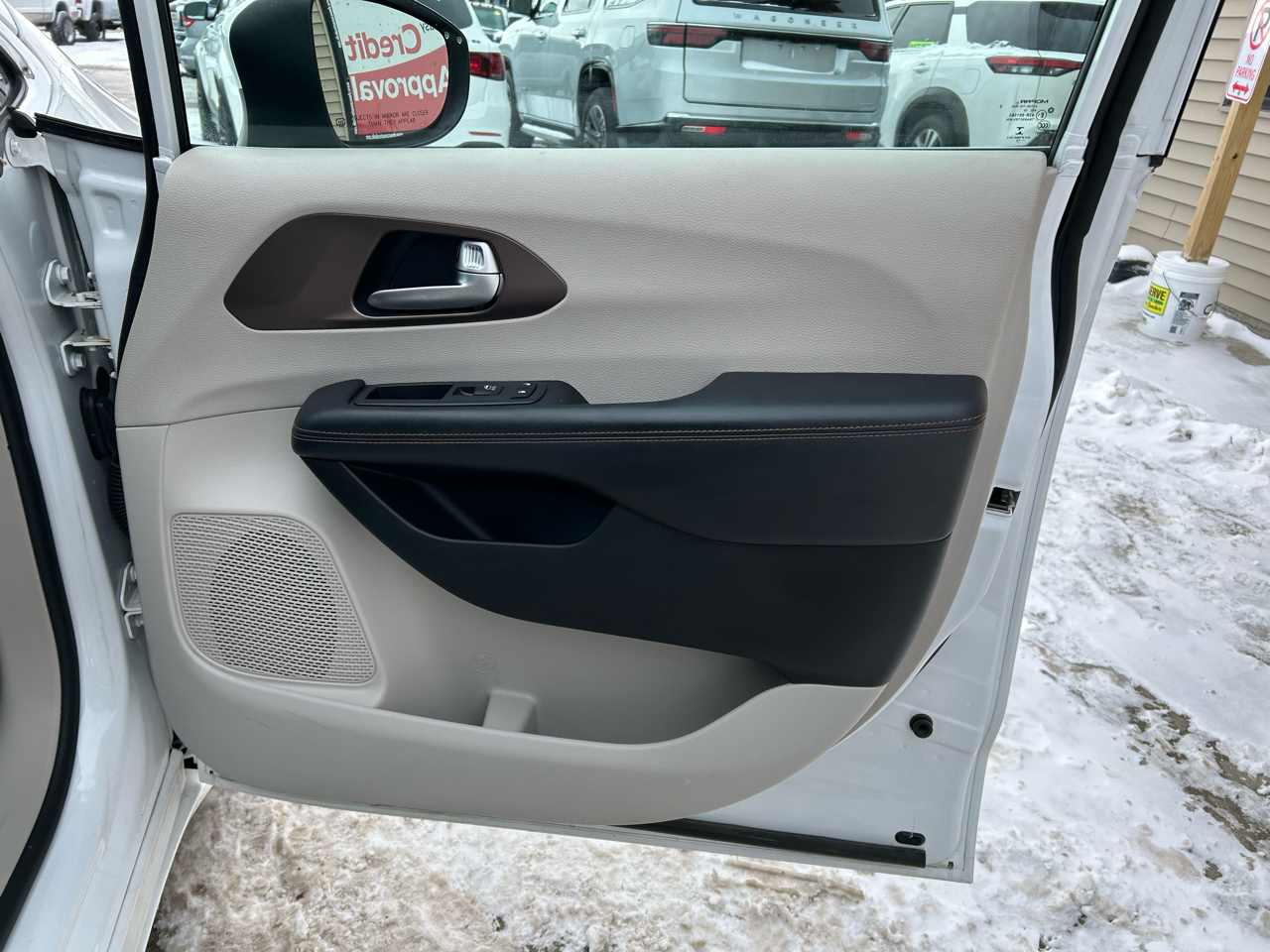 Chrysler Pacifica Touring 2017