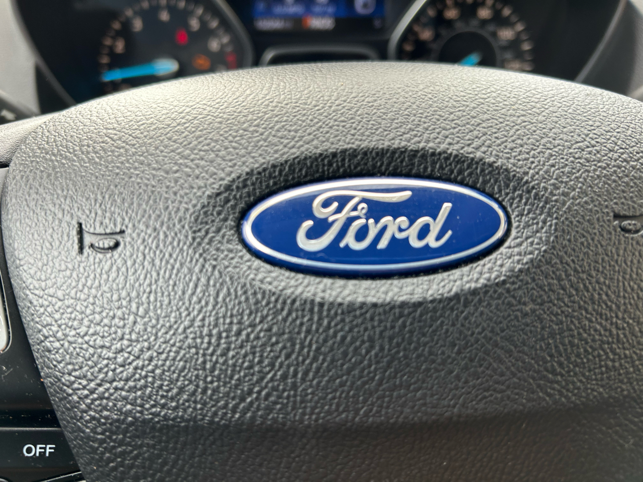 Ford Escape Titanium 4WD 2017