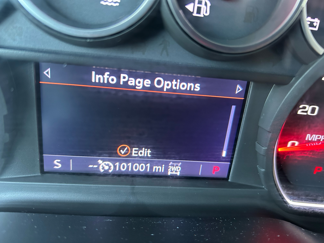 Chevrolet Silverado 1500 RST Crew Cab Long Box 4WD 2020