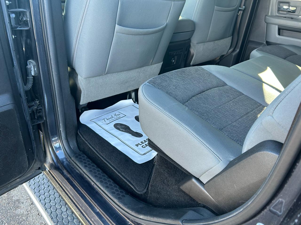 RAM 1500 SLT Crew Cab SWB 4WD 2013