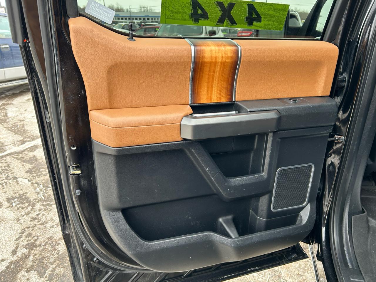 Ford F-150 Lariat SuperCrew 5.5-ft. Bed 4WD 2016