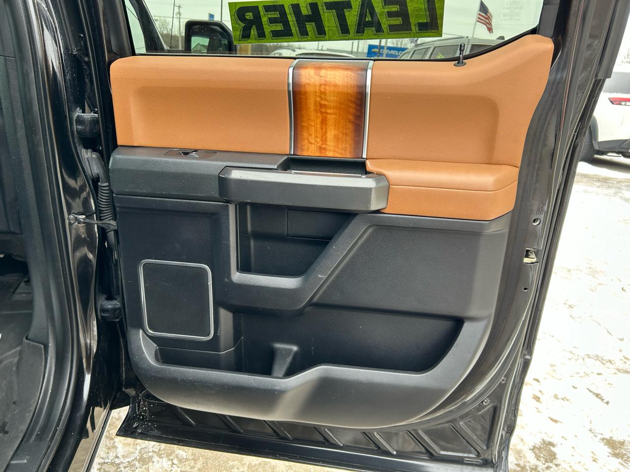 Ford F-150 Lariat SuperCrew 5.5-ft. Bed 4WD 2016