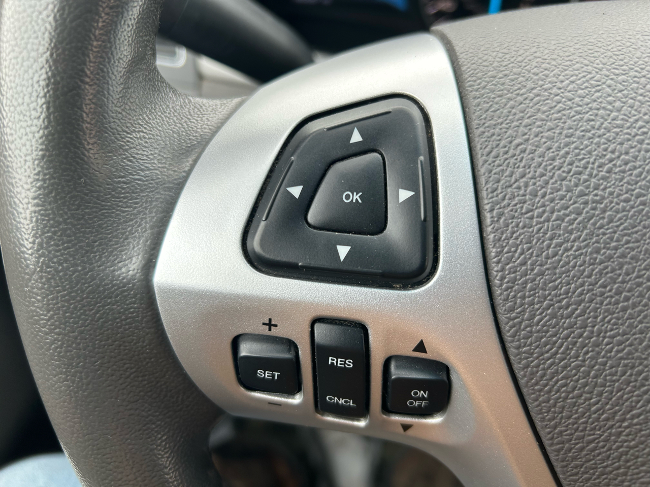 Ford Edge SEL FWD 2012