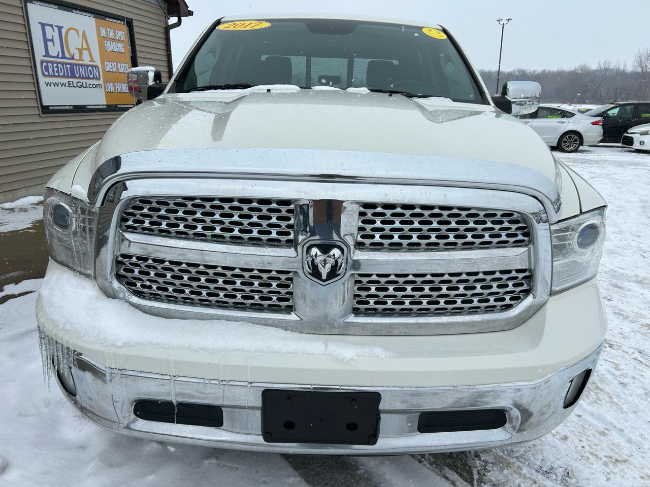 RAM 1500 Laramie Crew Cab SWB 4WD 2017