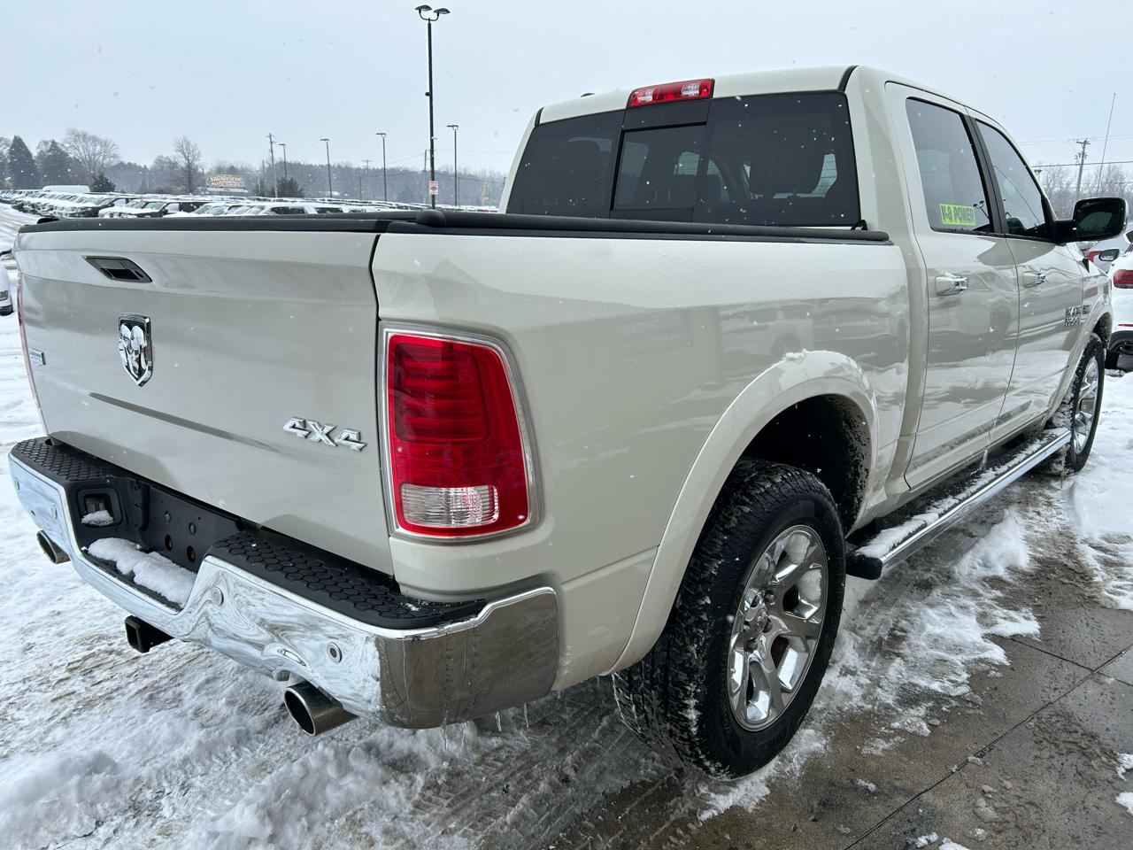 RAM 1500 Laramie Crew Cab SWB 4WD 2017