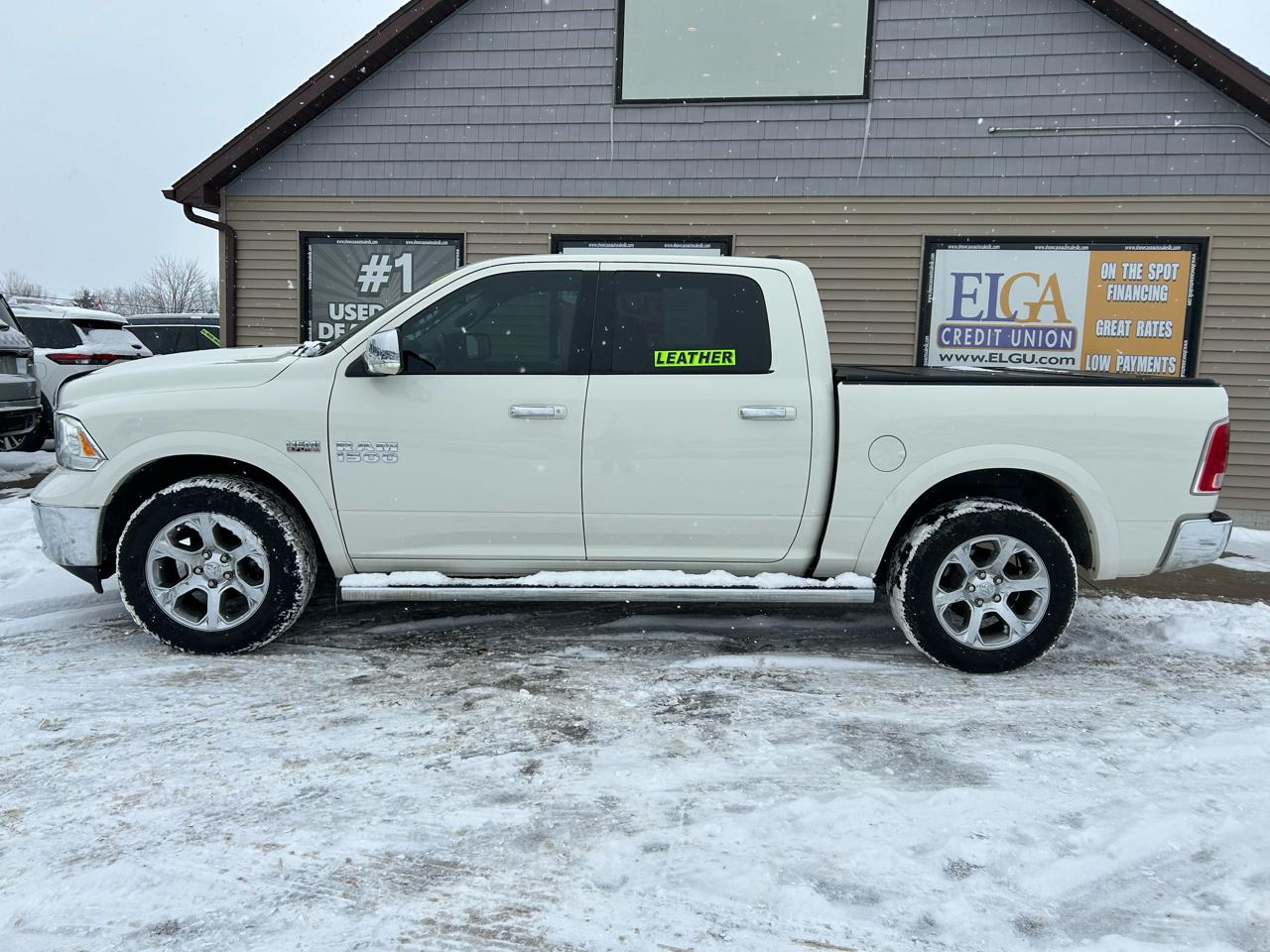 RAM 1500 Laramie Crew Cab SWB 4WD 2017