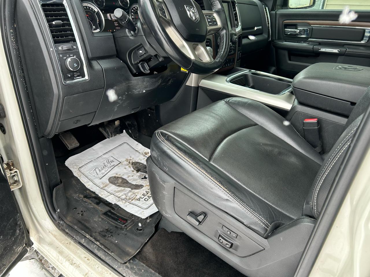 RAM 1500 Laramie Crew Cab SWB 4WD 2017