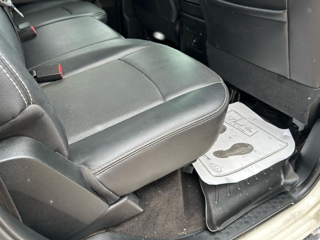 RAM 1500 Laramie Crew Cab SWB 4WD 2017