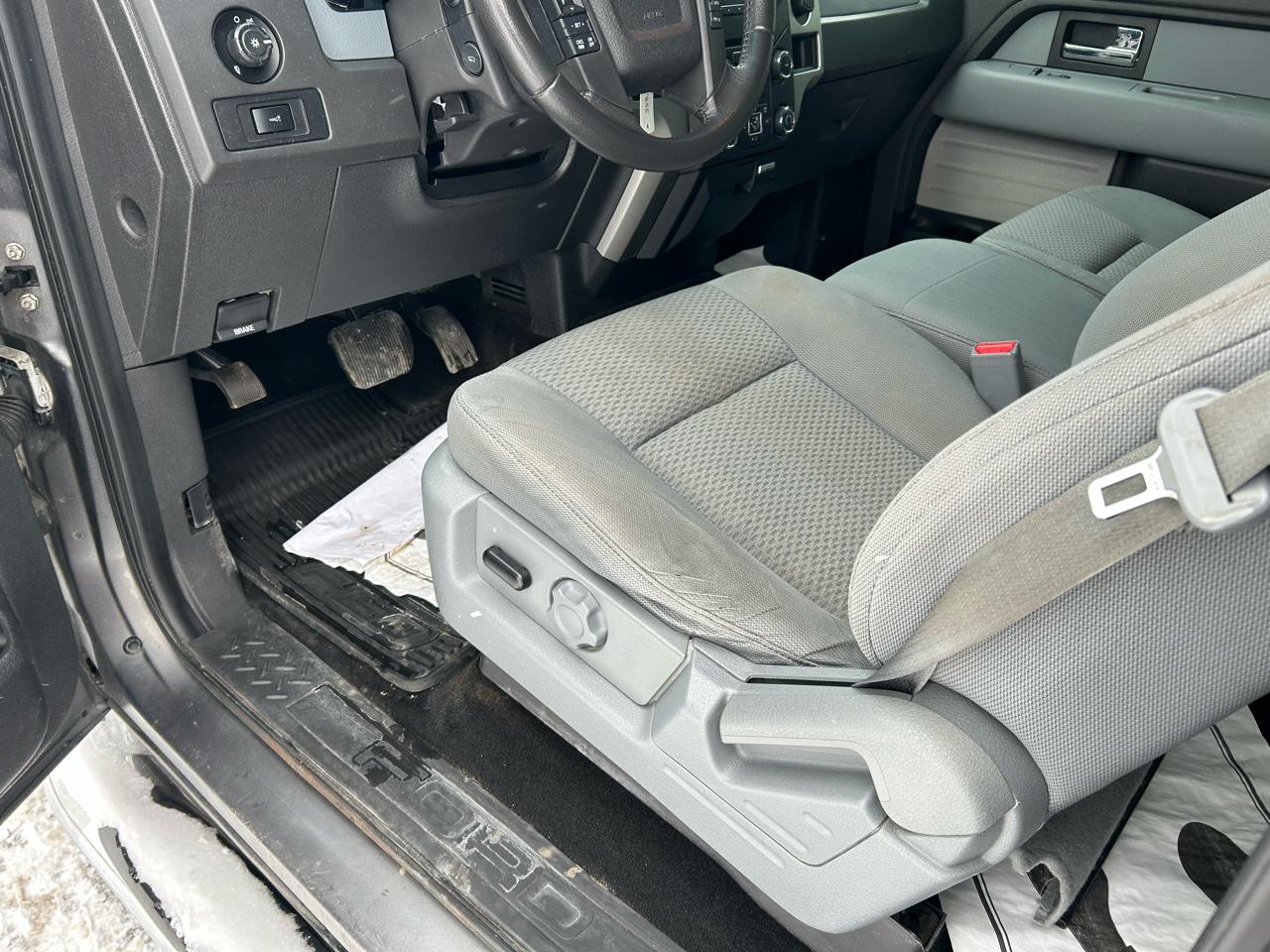 Ford F-150 4WD SuperCrew 145" XLT 2014