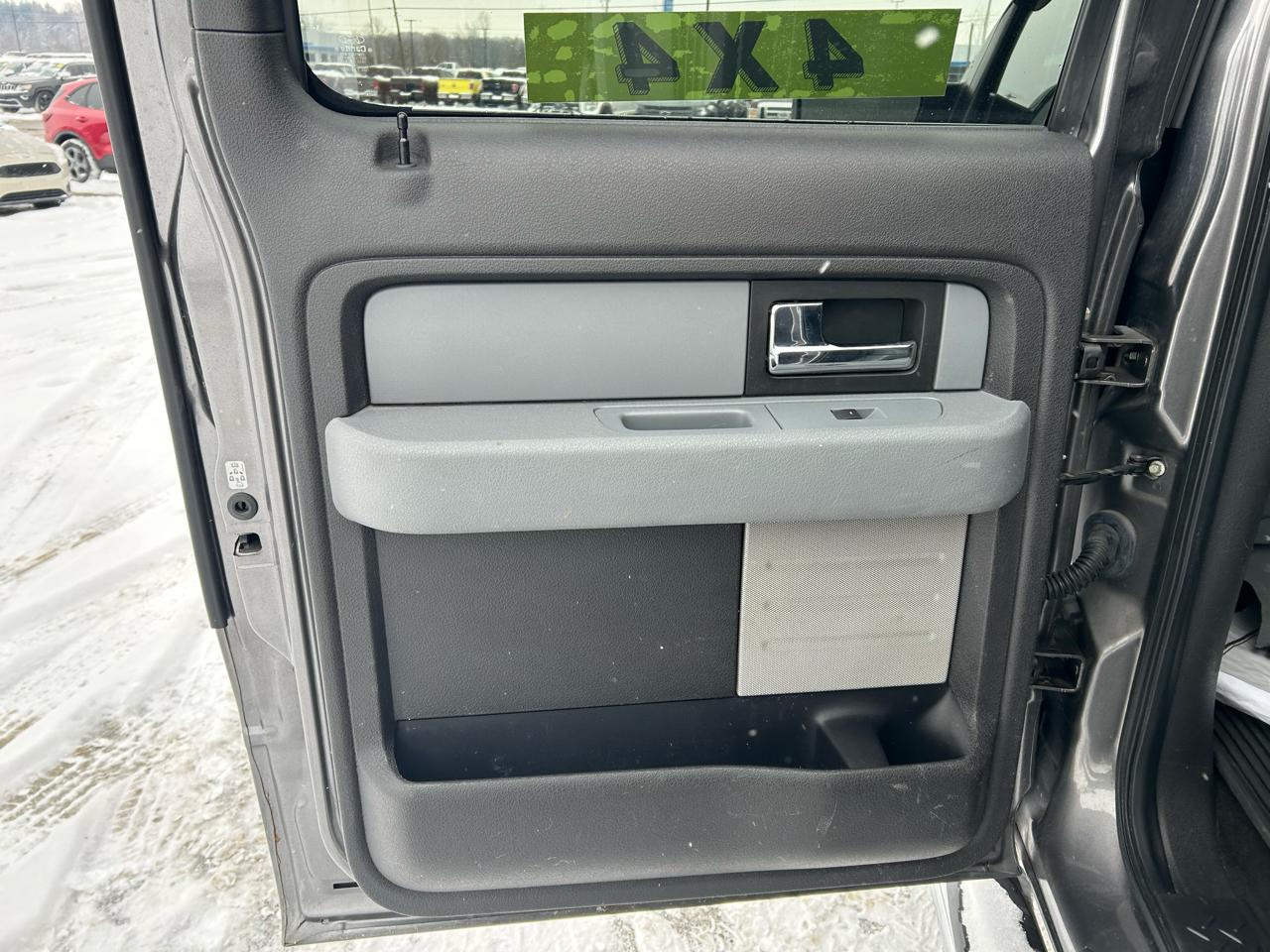 Ford F-150 4WD SuperCrew 145" XLT 2014