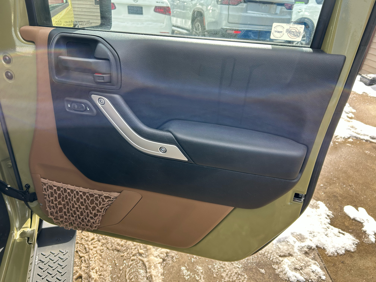 Jeep Wrangler Unlimited Sahara 4WD 2013