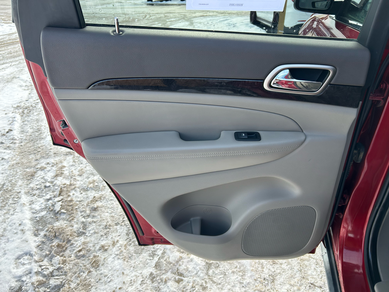 Jeep Grand Cherokee Laredo 4WD 2011