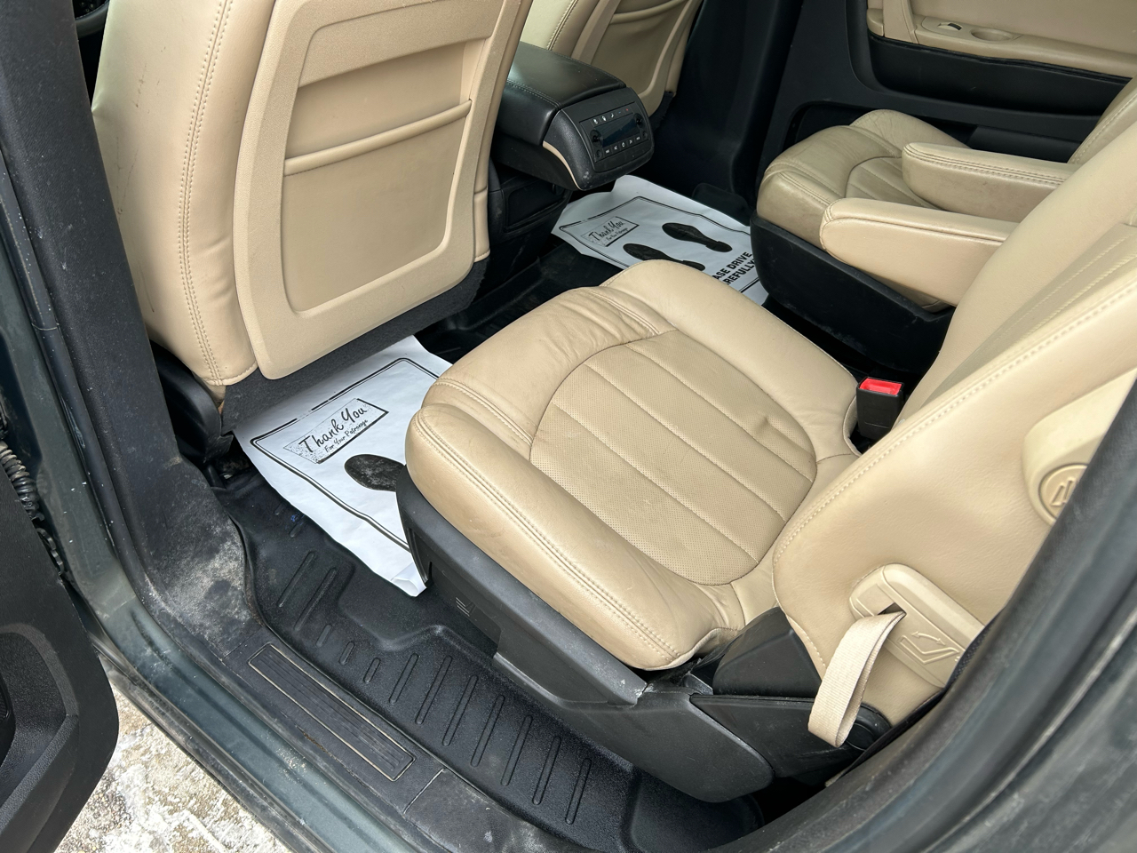 Chevrolet Traverse LTZ AWD 2011