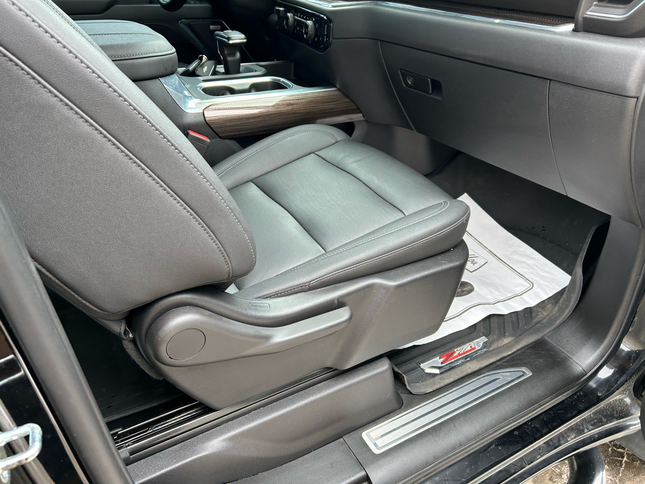 Chevrolet Silverado 1500 Trail Boss LT Crew Cab 4WD 2023