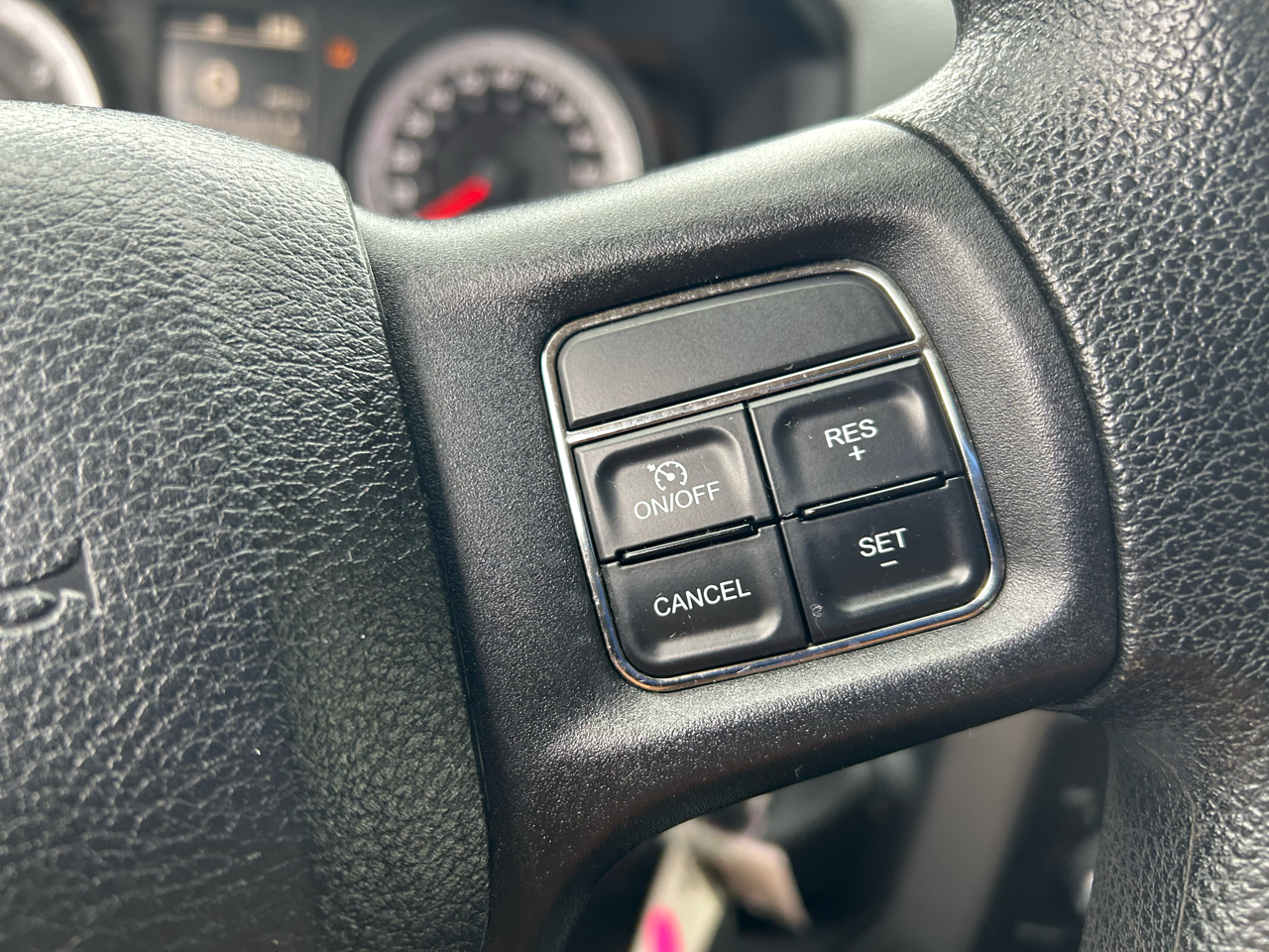 RAM 1500 Tradesman Quad Cab 4WD 2013