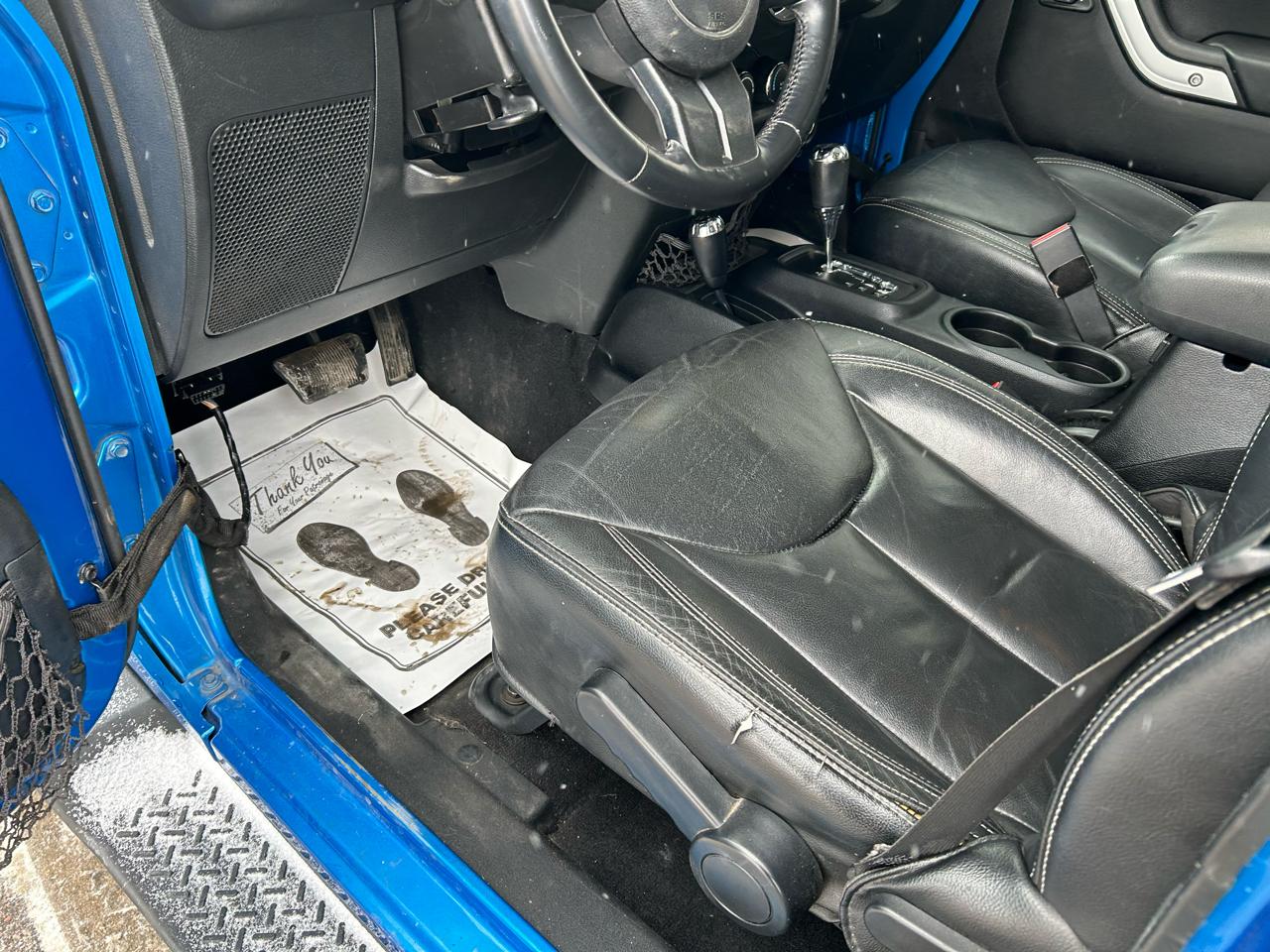 Jeep Wrangler Unlimited Sahara 4WD 2014