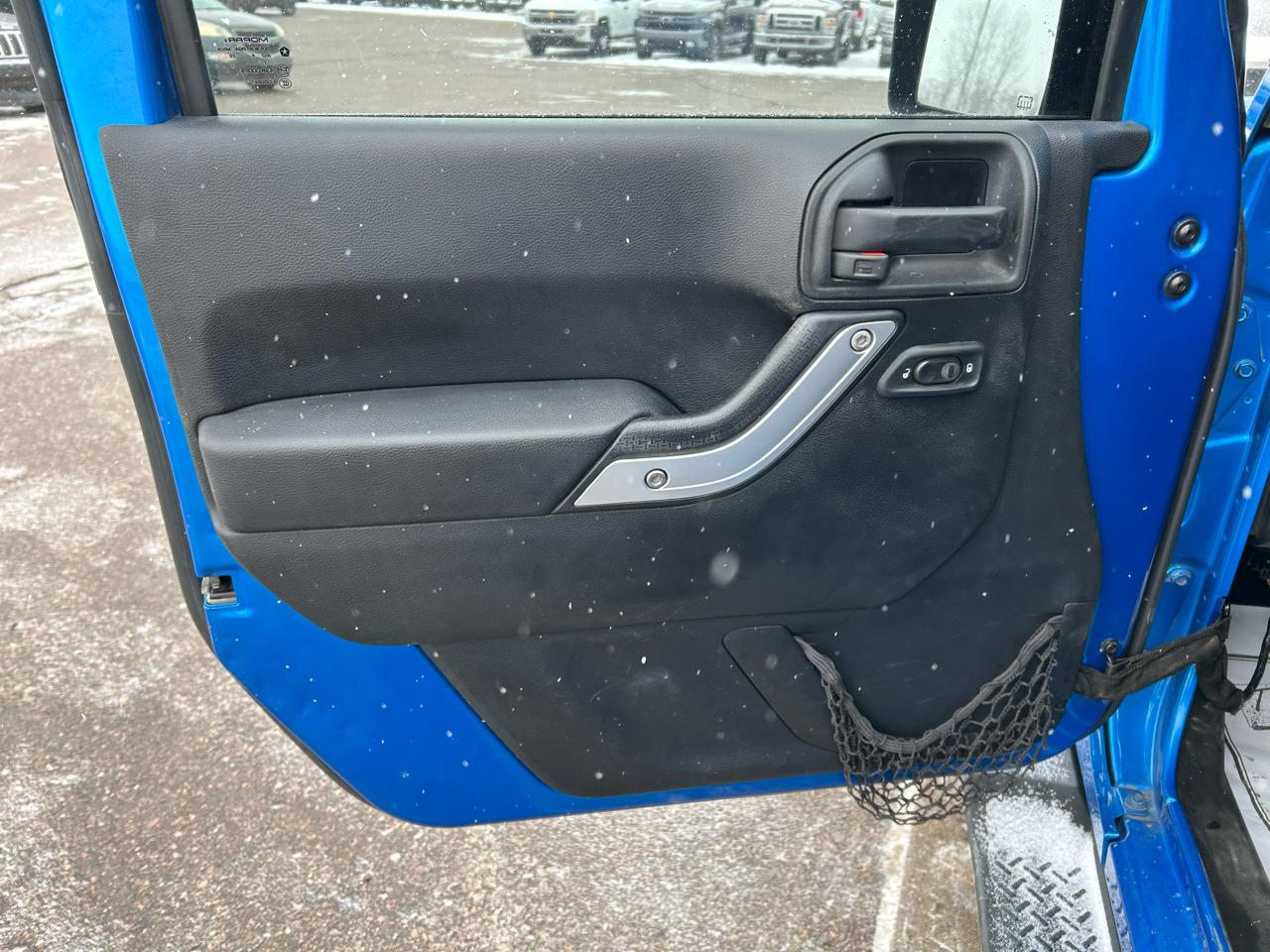 Jeep Wrangler Unlimited Sahara 4WD 2014