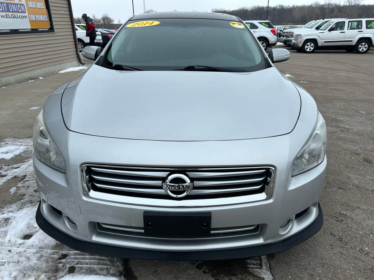 Nissan Maxima SV 2014