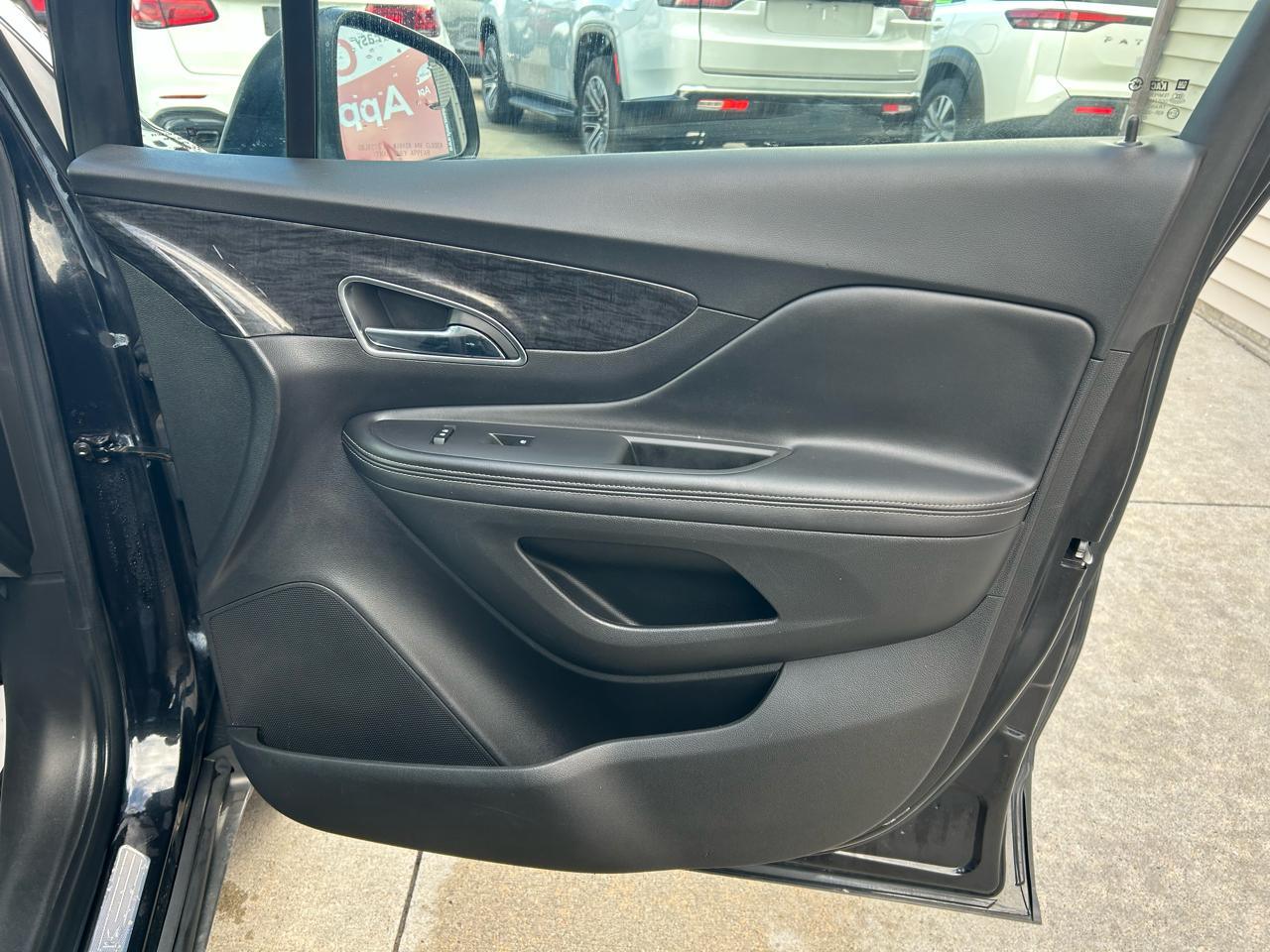 Buick Encore Convenience FWD 2013