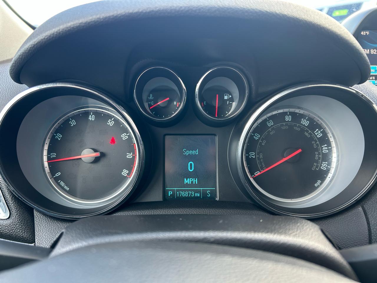 Buick Encore Convenience FWD 2013