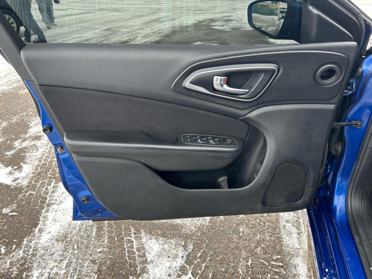 Chrysler 200 Limited 2015