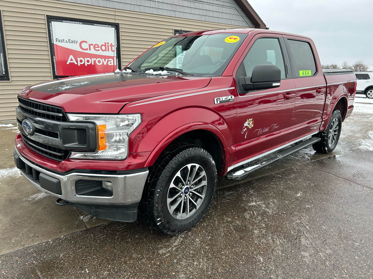 Ford F-150 4WD SuperCrew 150" XLT 2019