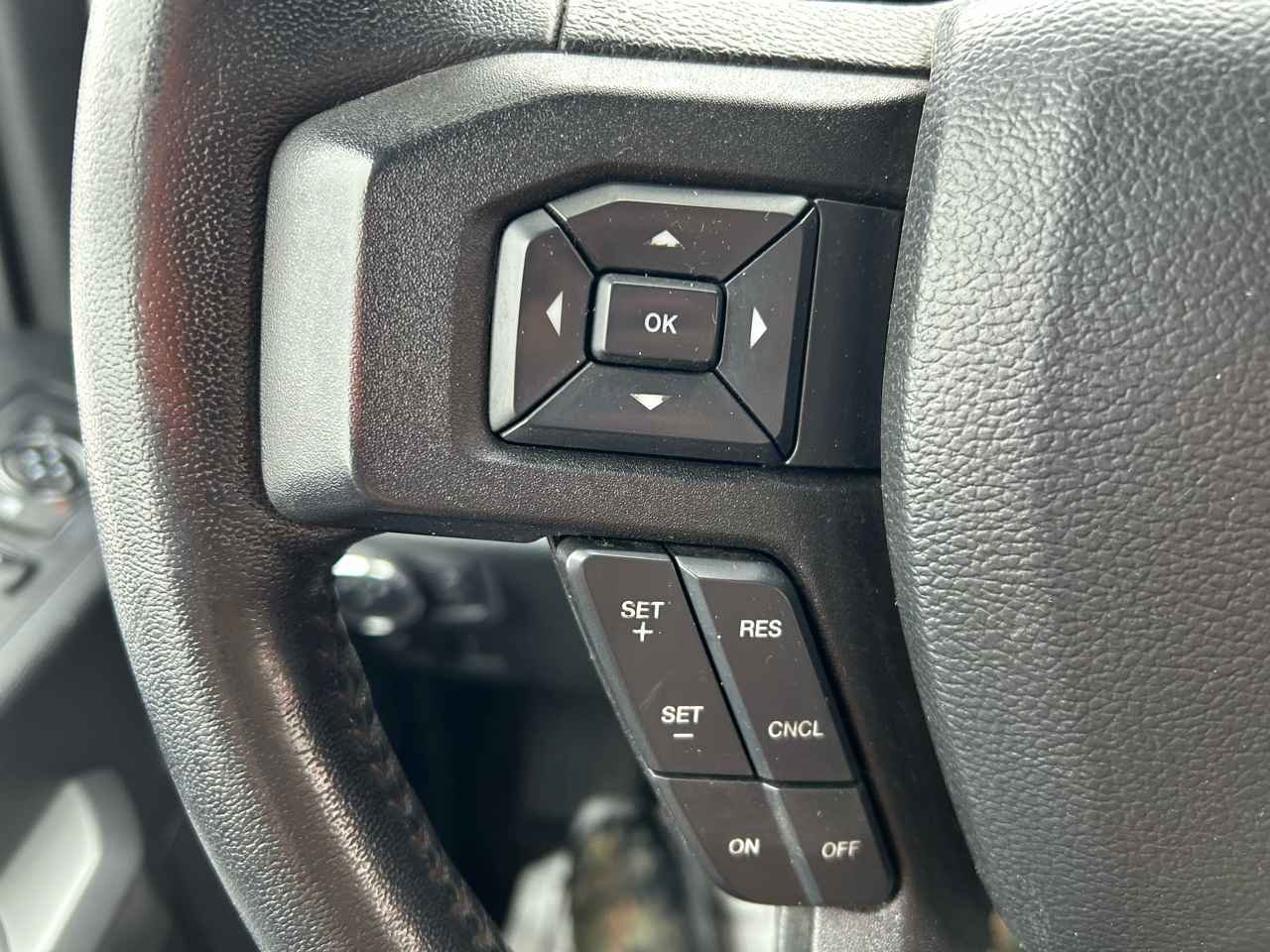 Ford F-150 4WD SuperCrew 150" XLT 2019