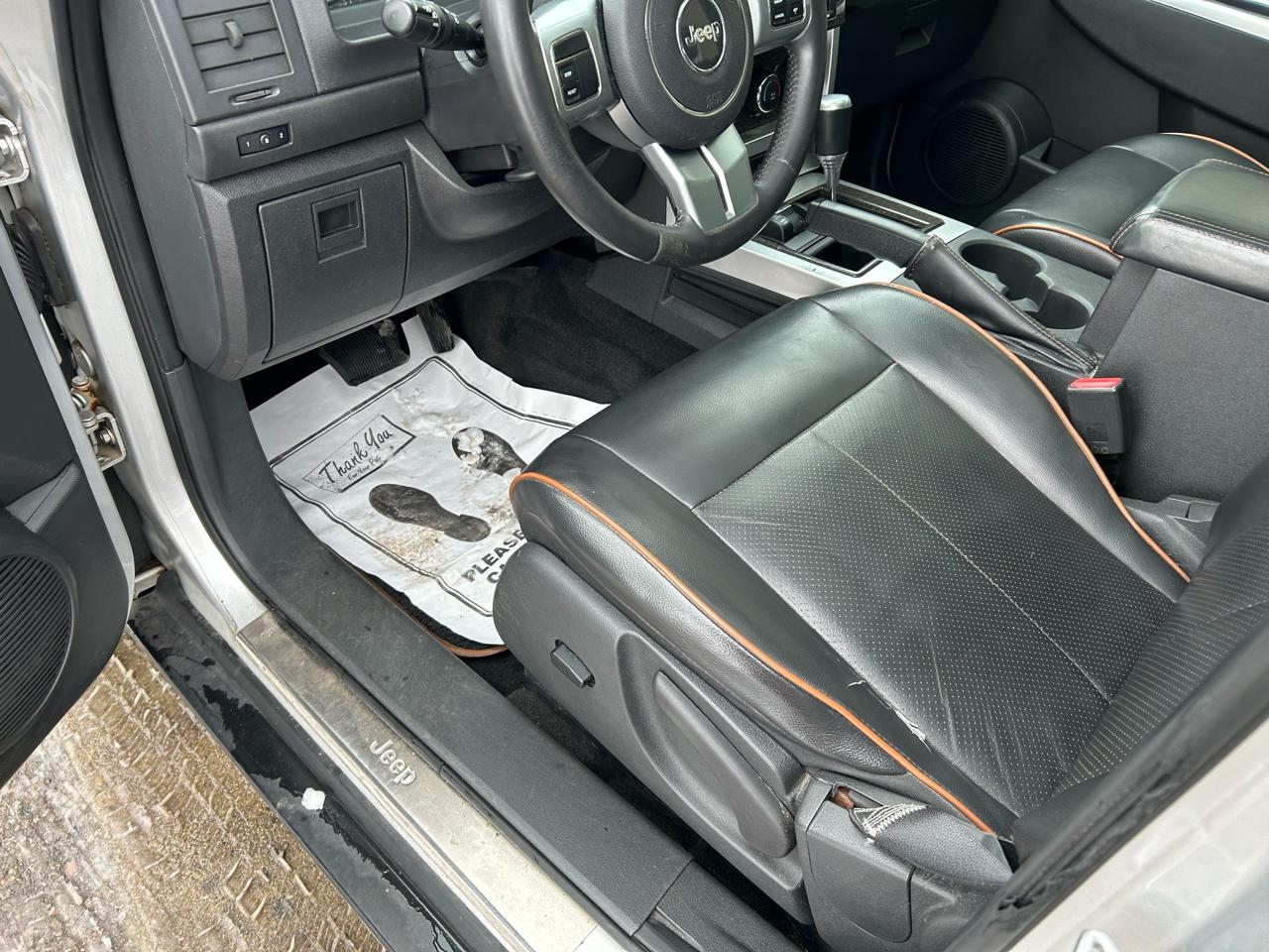 Jeep Liberty Sport 4WD 2011