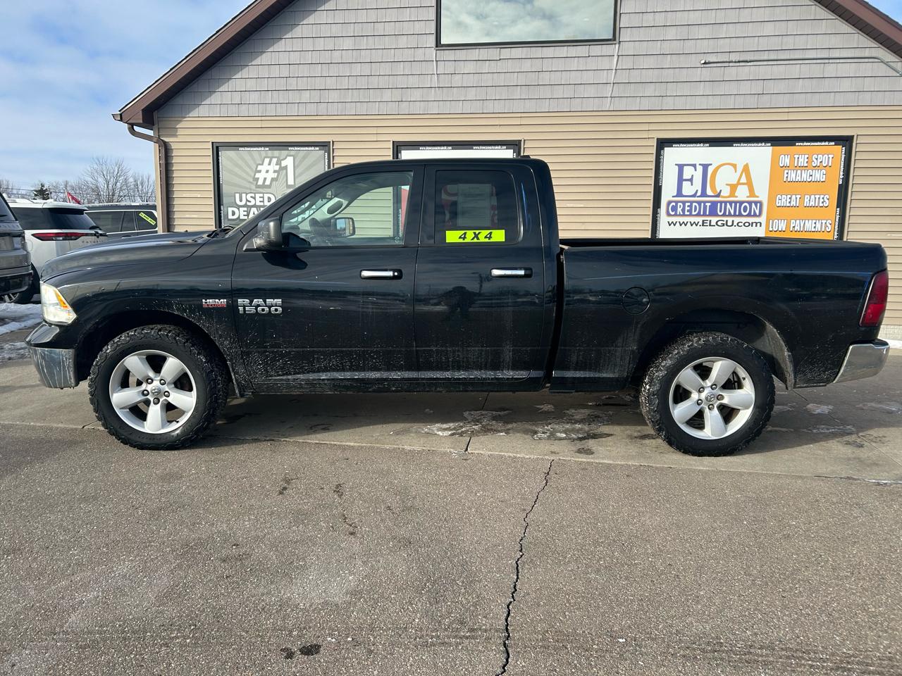 RAM 1500 SLT Quad Cab 4WD 2014