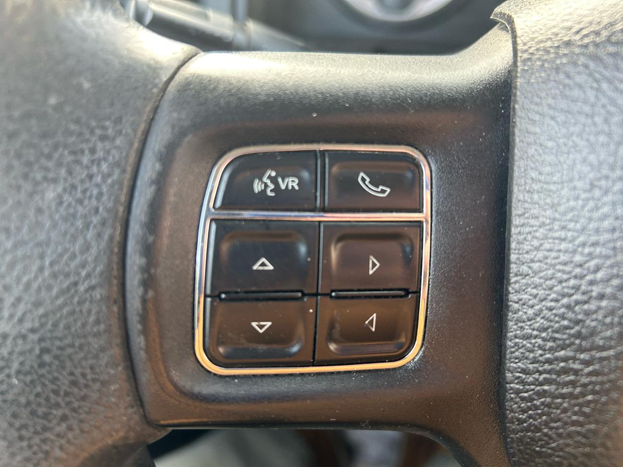 RAM 1500 SLT Quad Cab 4WD 2014