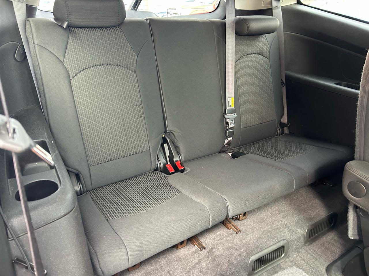 Chevrolet Traverse LT FWD 2011