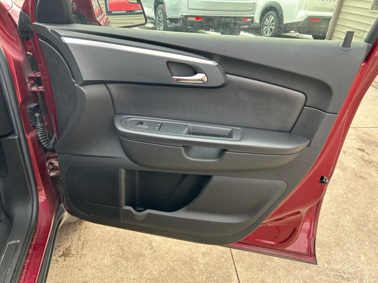 Chevrolet Traverse LT FWD 2011