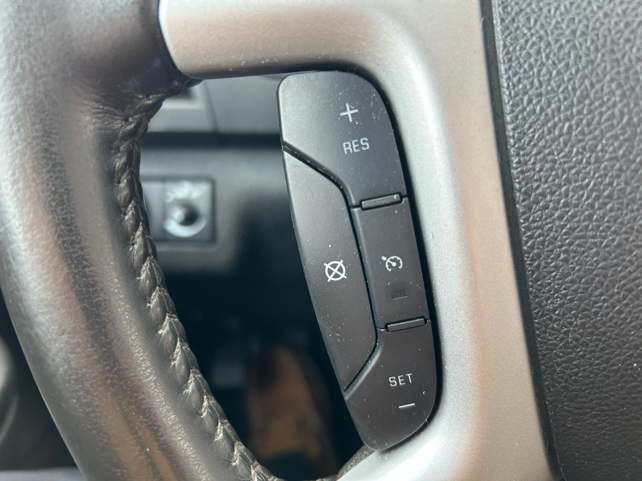 Chevrolet Traverse LT FWD 2011