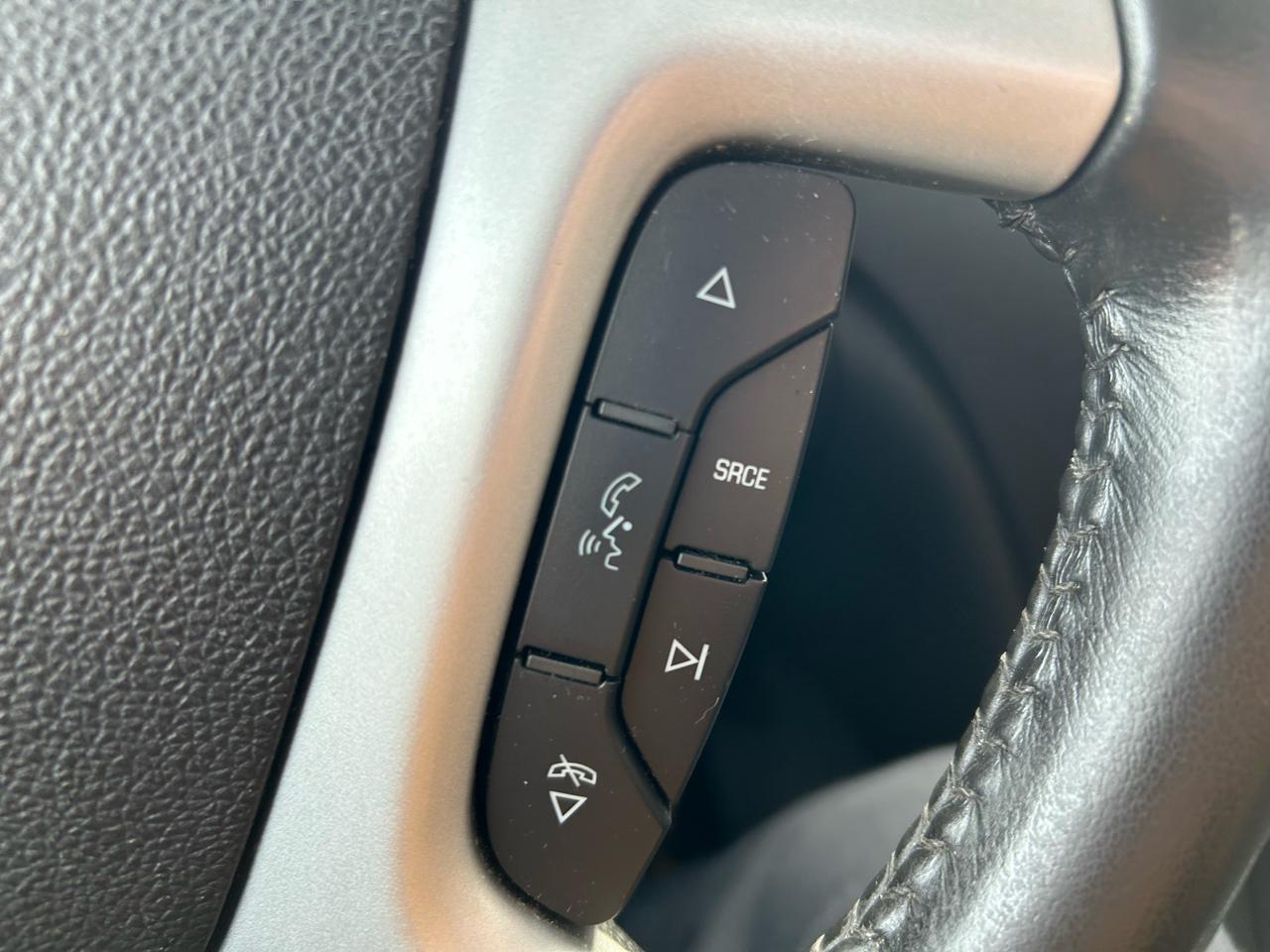 Chevrolet Traverse LT FWD 2011