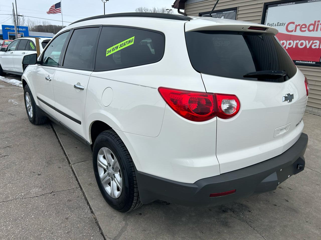 Chevrolet Traverse LS FWD w/PDC 2012