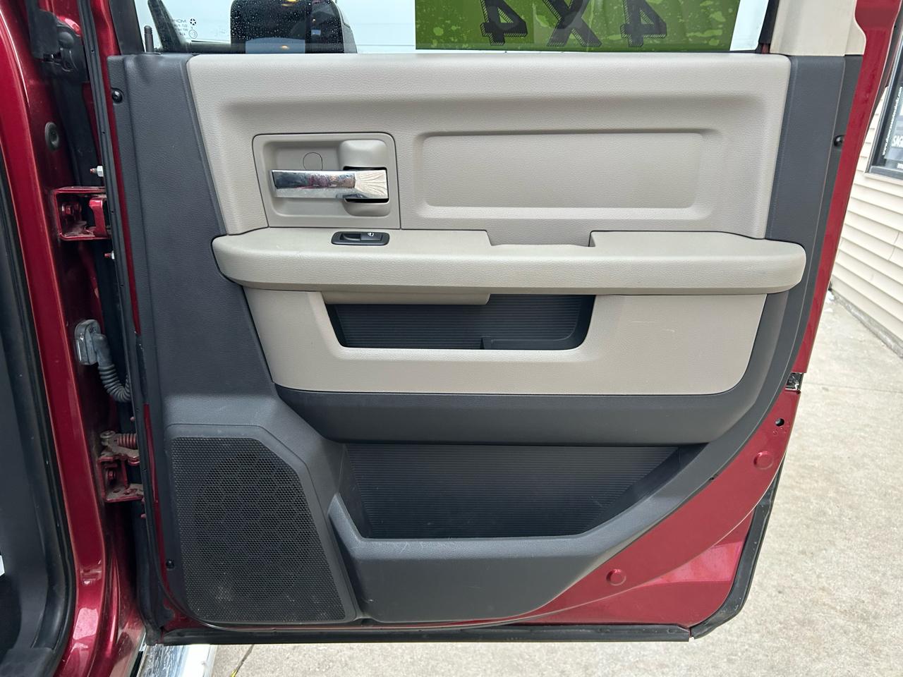 RAM 2500 Laramie Crew Cab LWB 4WD 2011