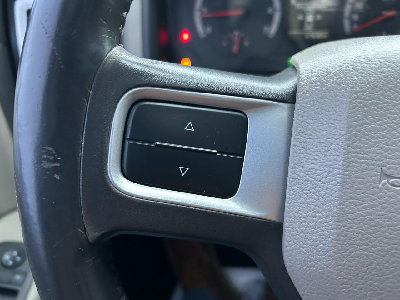 RAM 2500 Laramie Crew Cab LWB 4WD 2011