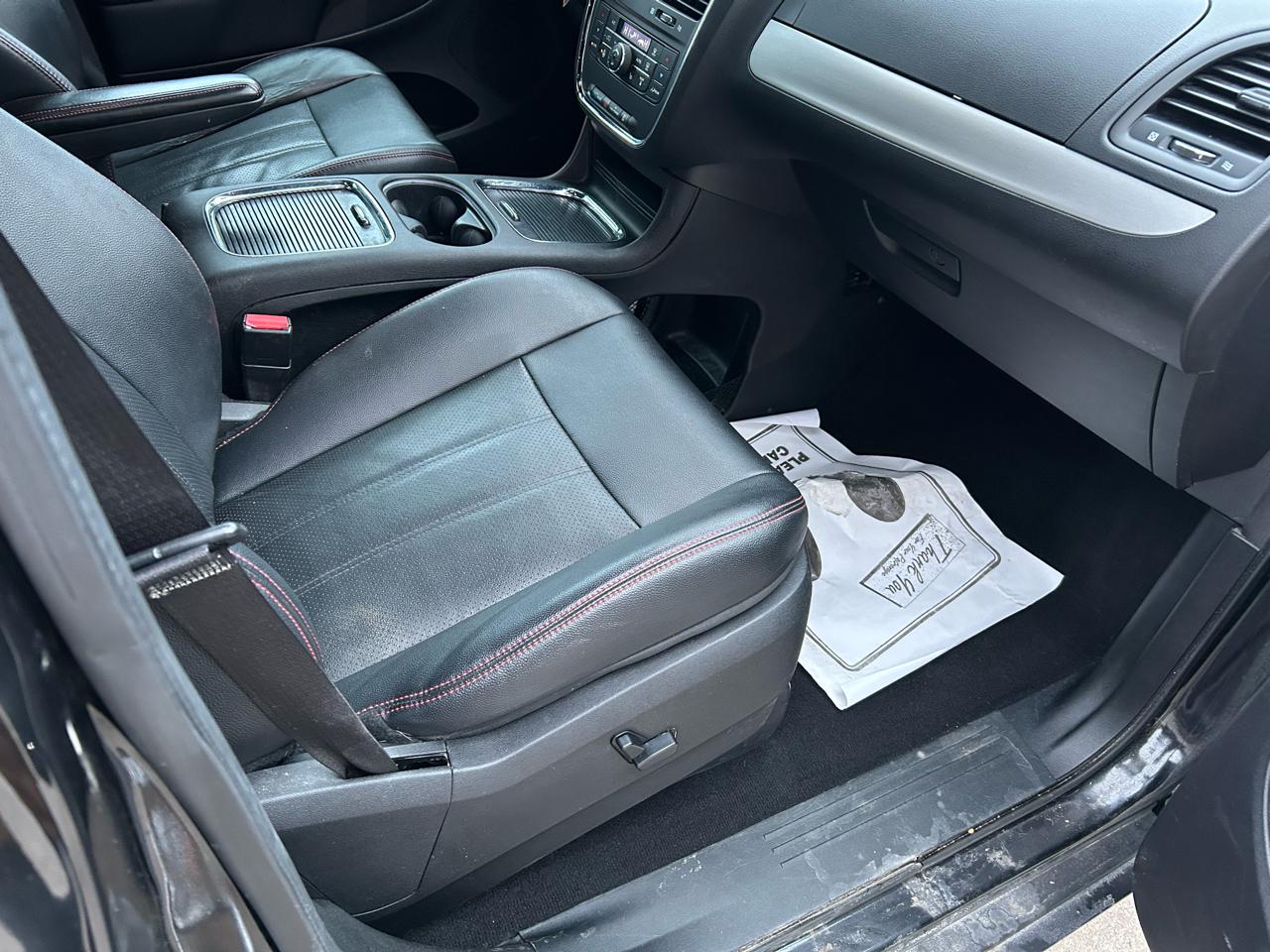 Dodge Grand Caravan R/T 2013