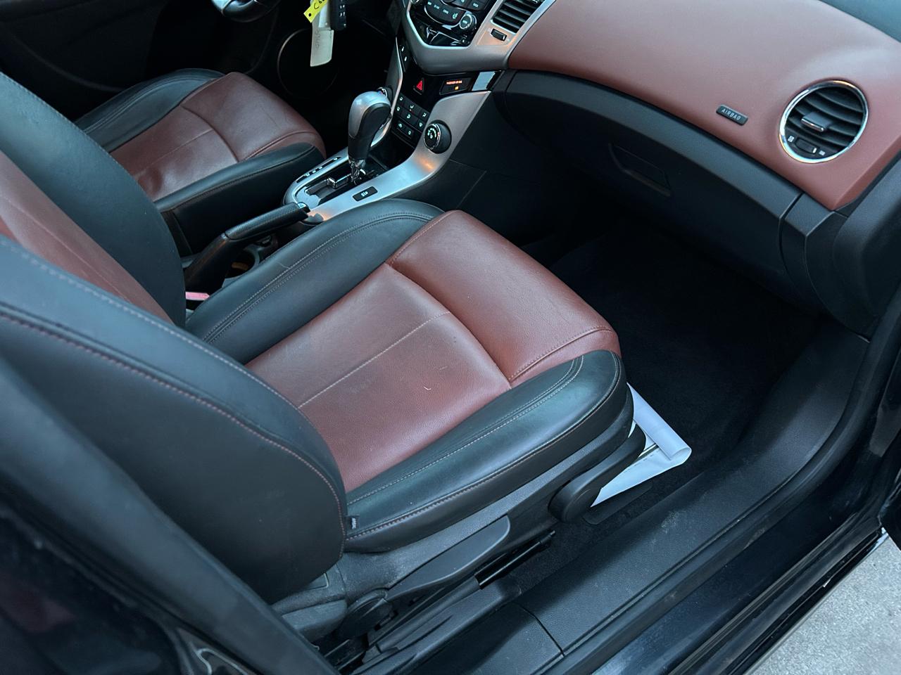 Chevrolet Cruze 2LT 2011