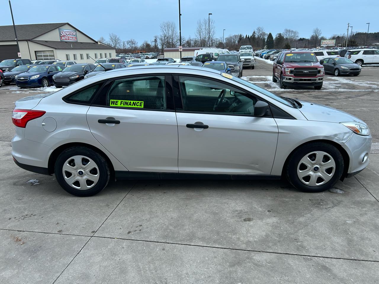 Ford Focus S Sedan 2013
