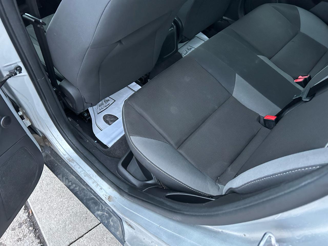 Ford Focus S Sedan 2013