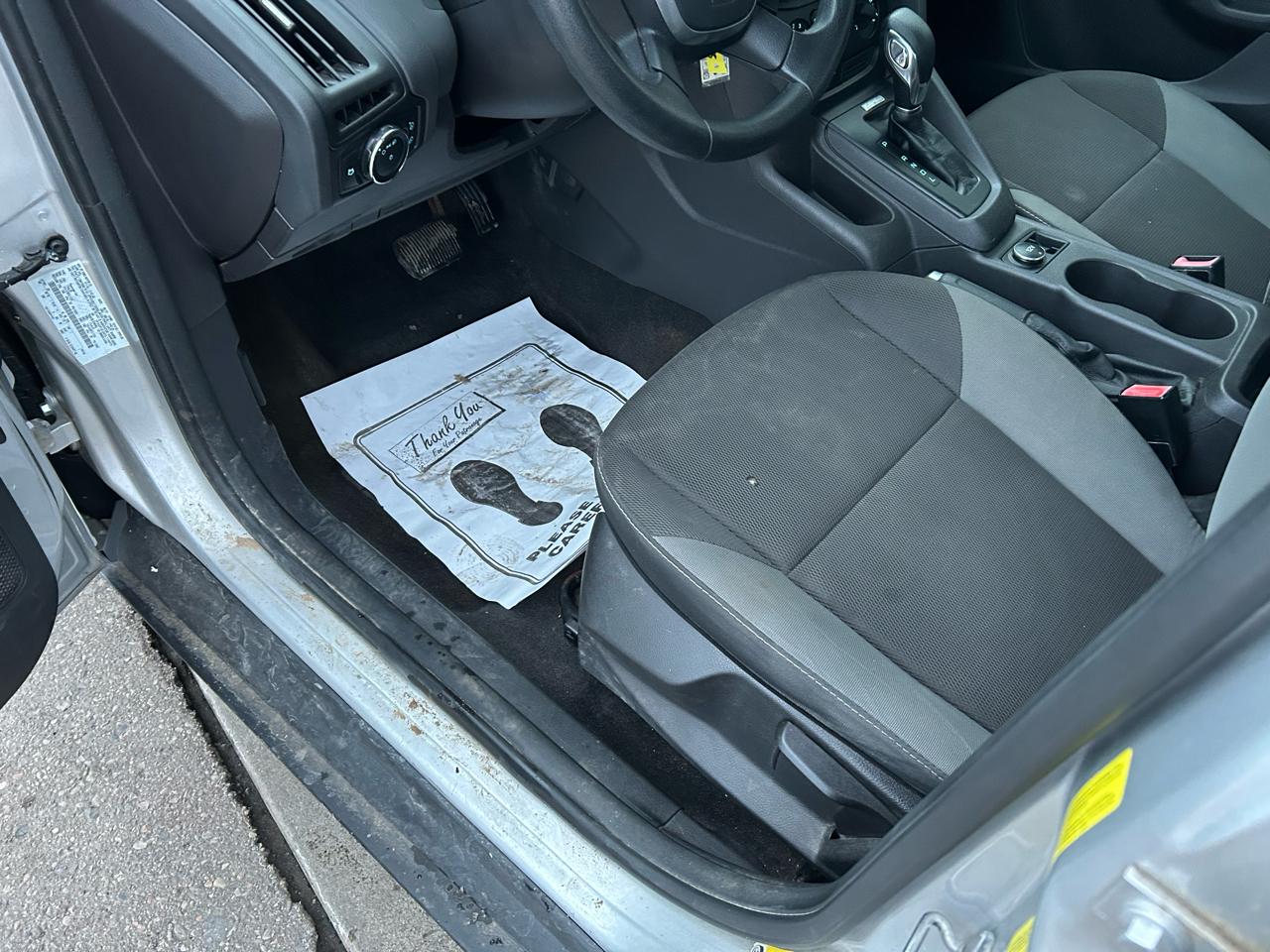 Ford Focus S Sedan 2013