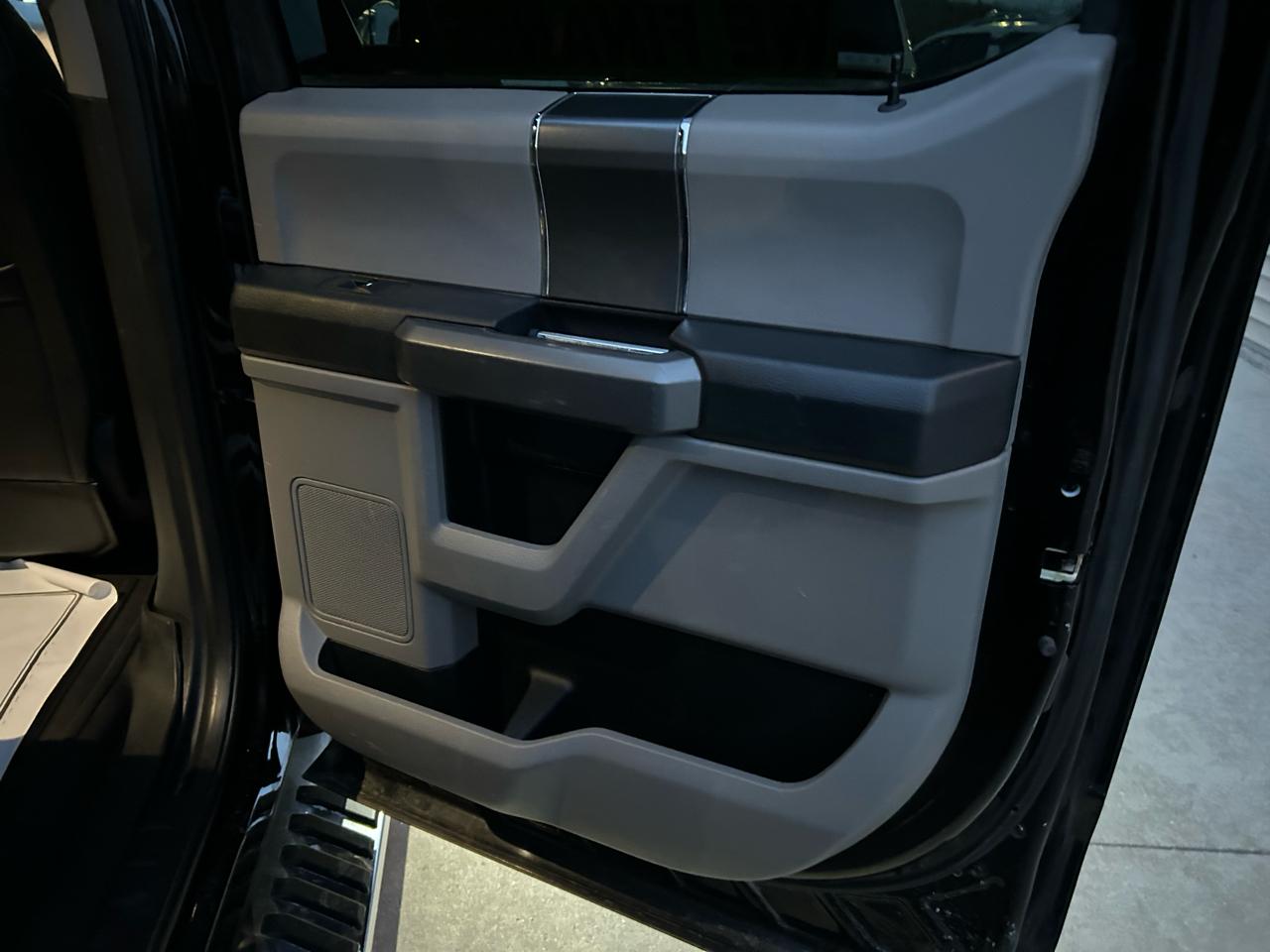 Ford F-150 Lariat SuperCrew 6.5-ft. Bed 4WD 2017