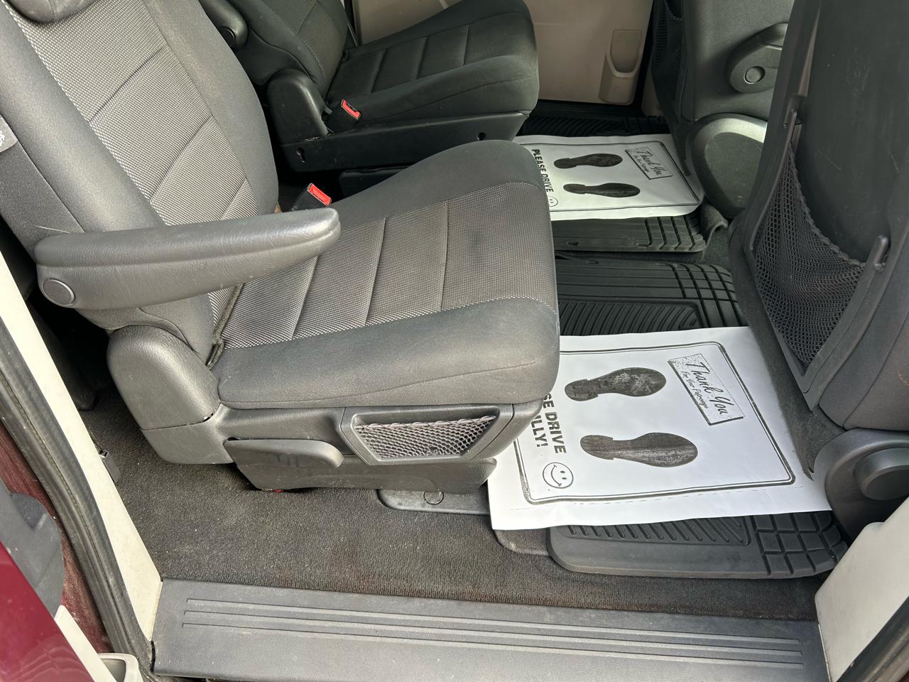 Dodge Grand Caravan SE 2009