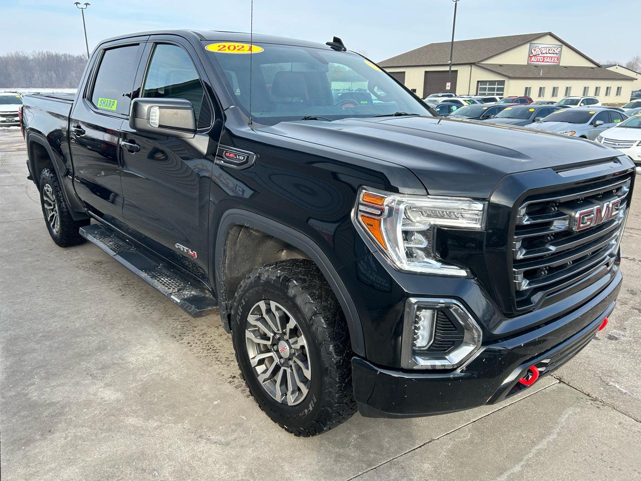 GMC Sierra 1500 AT4 Crew Cab Short Box 4WD 2021