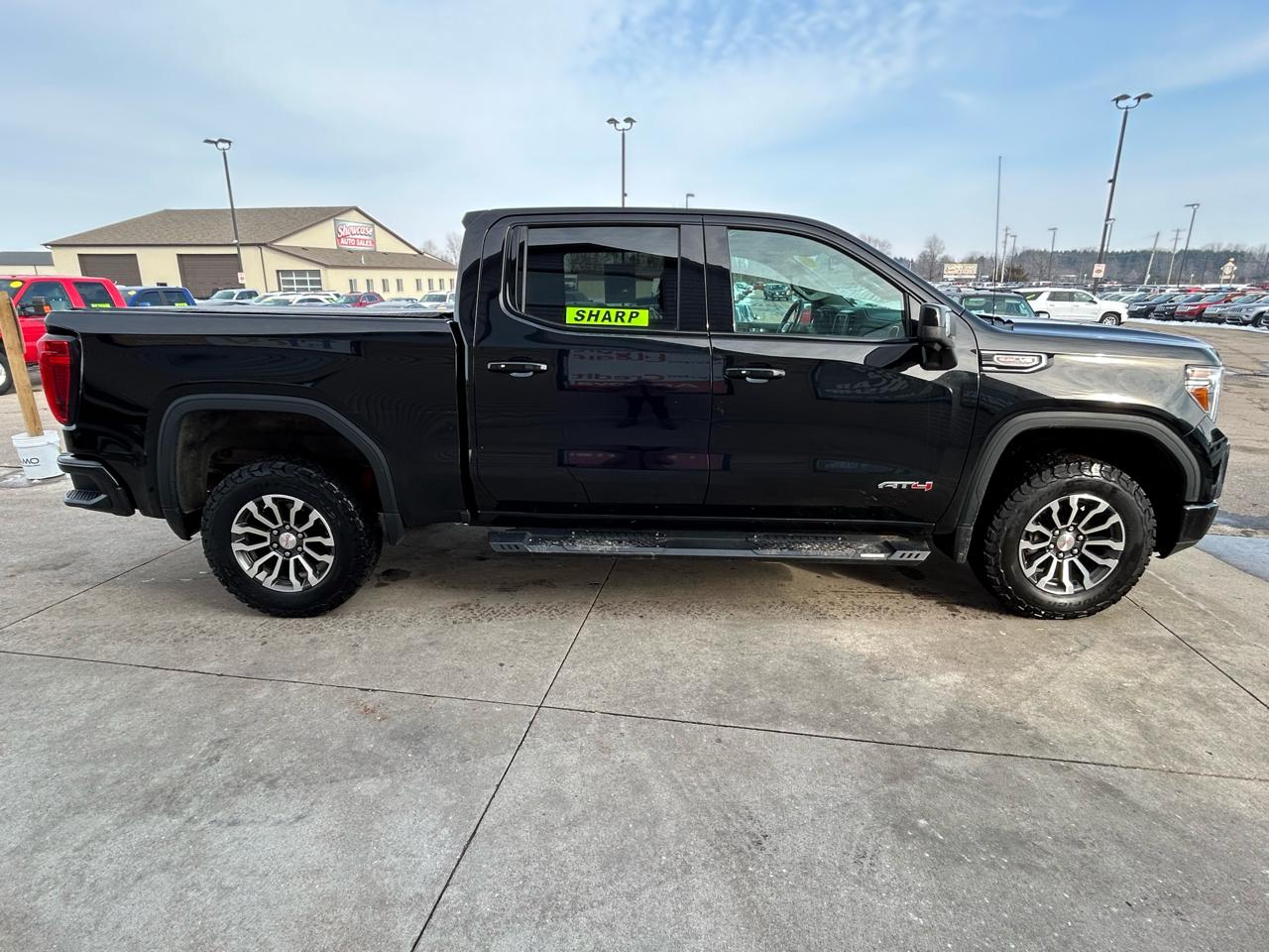 GMC Sierra 1500 AT4 Crew Cab Short Box 4WD 2021